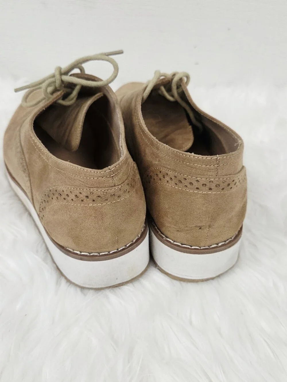 Torrid 8 extra wide fabric Suede Wingtip Oxford Shoes in Tan
